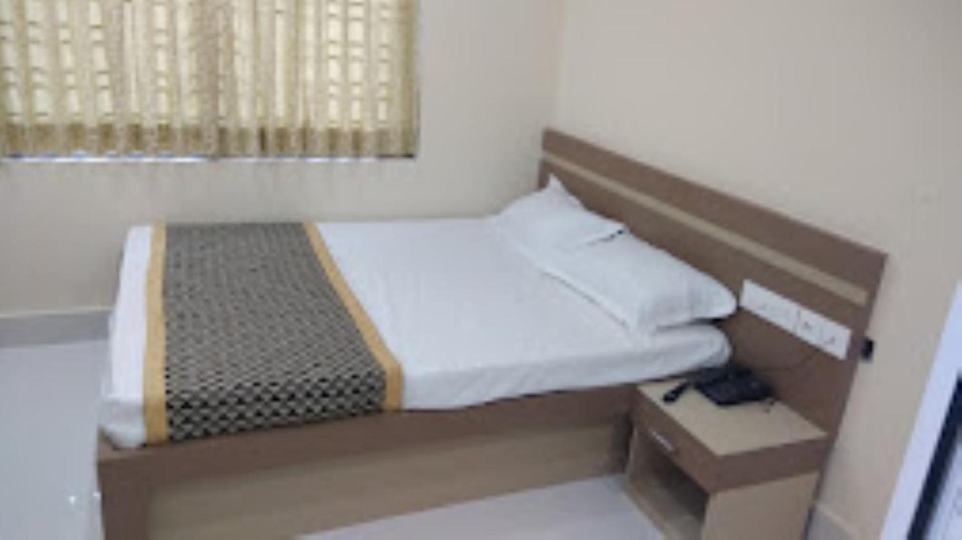 Triumph Inn בובנשוואר מראה חיצוני תמונה
